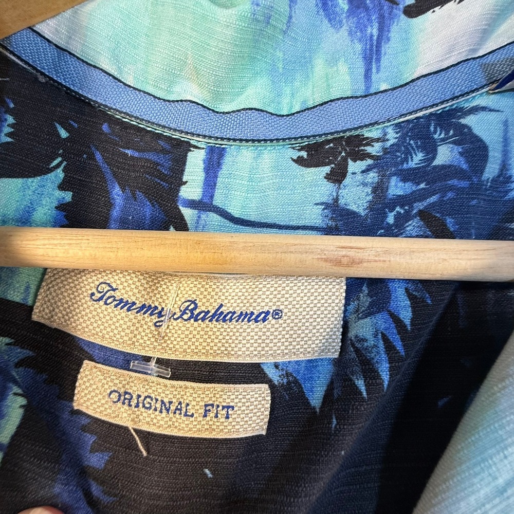 Tommy Bahama Mens XL Silk Tropical Palm Tree Island Print Camp Shirt Blue Teal - Picture 4 of 5